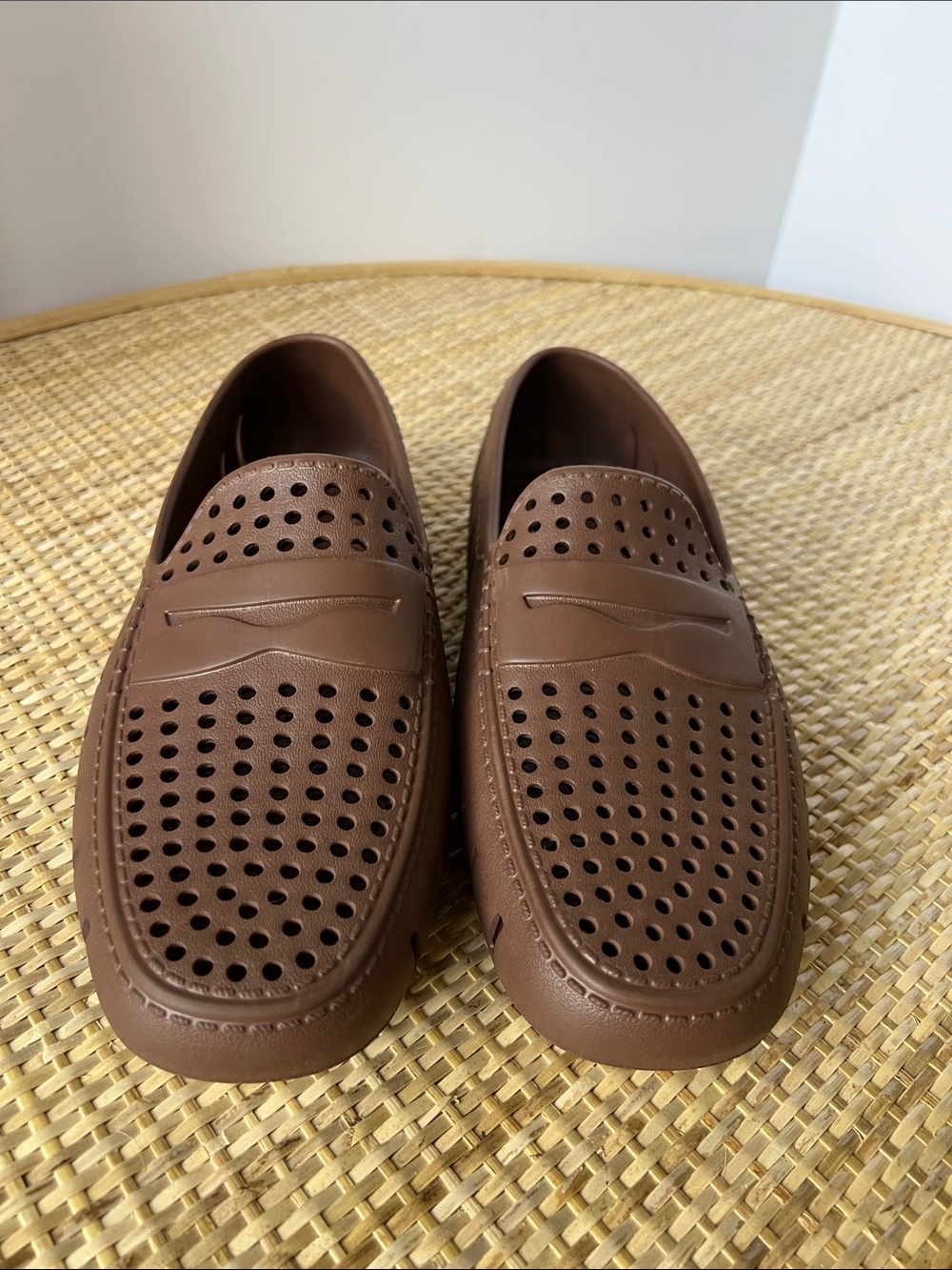 Floafers Country Club Driver foam loafers brown Alt Crocs Unisex M6/W8